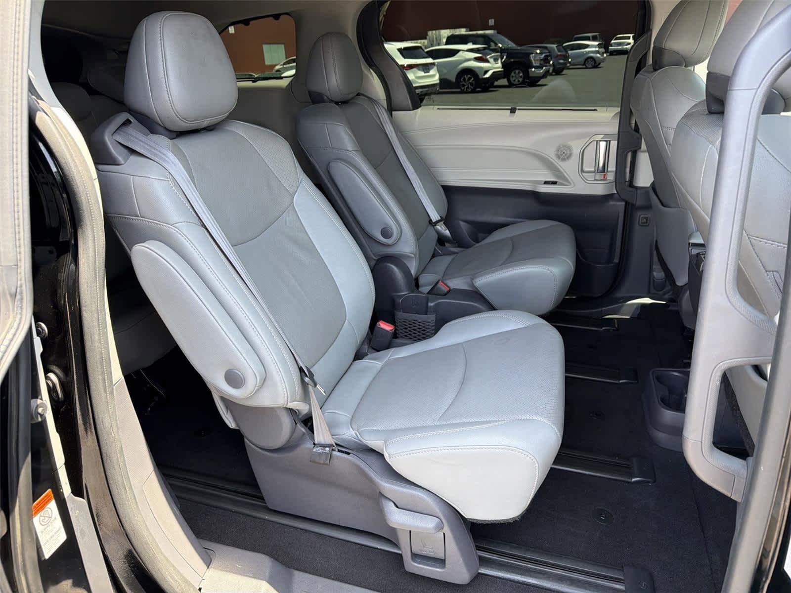 Used 2021 Toyota Sienna Limited AWD/4WD image 14