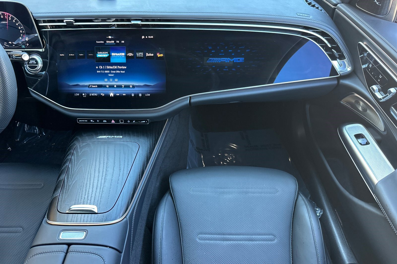 Used 2025 Mercedes-Benz E 53 AMG e 4MATIC Sedan image 31