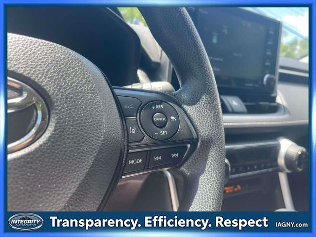 Certified 2021 Toyota RAV4 XLE w/ Convenience Package AWD/4WD image 25