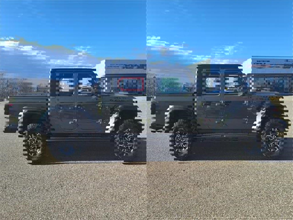 New 2026 Jeep Gladiator Mojave w/ Safety Group video 2