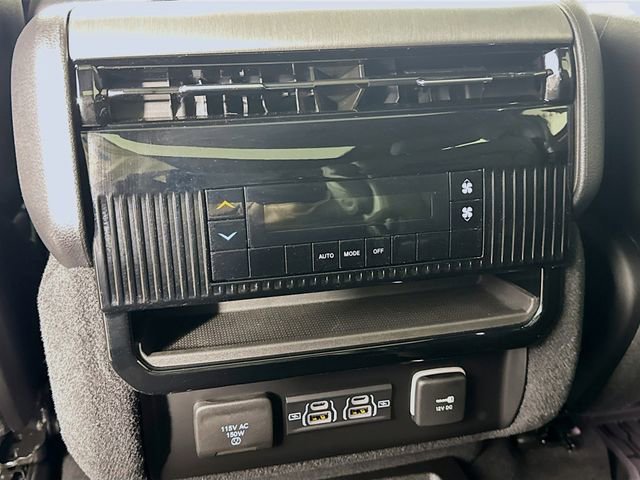 New 2026 Jeep Grand Wagoneer 4WD image 30