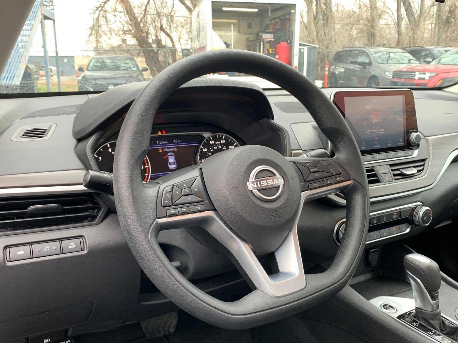 Used 2025 Nissan Altima 2.5 SV image 35