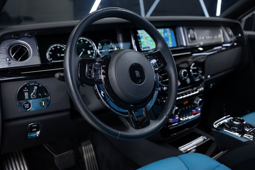 Used 2023 Rolls-Royce Phantom Sedan image 51