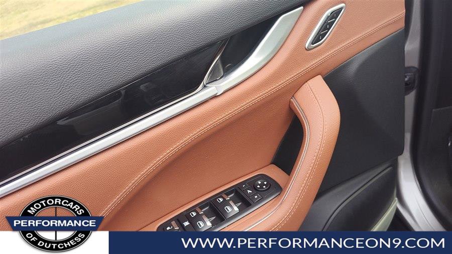 Used 2019 Maserati Levante image 11