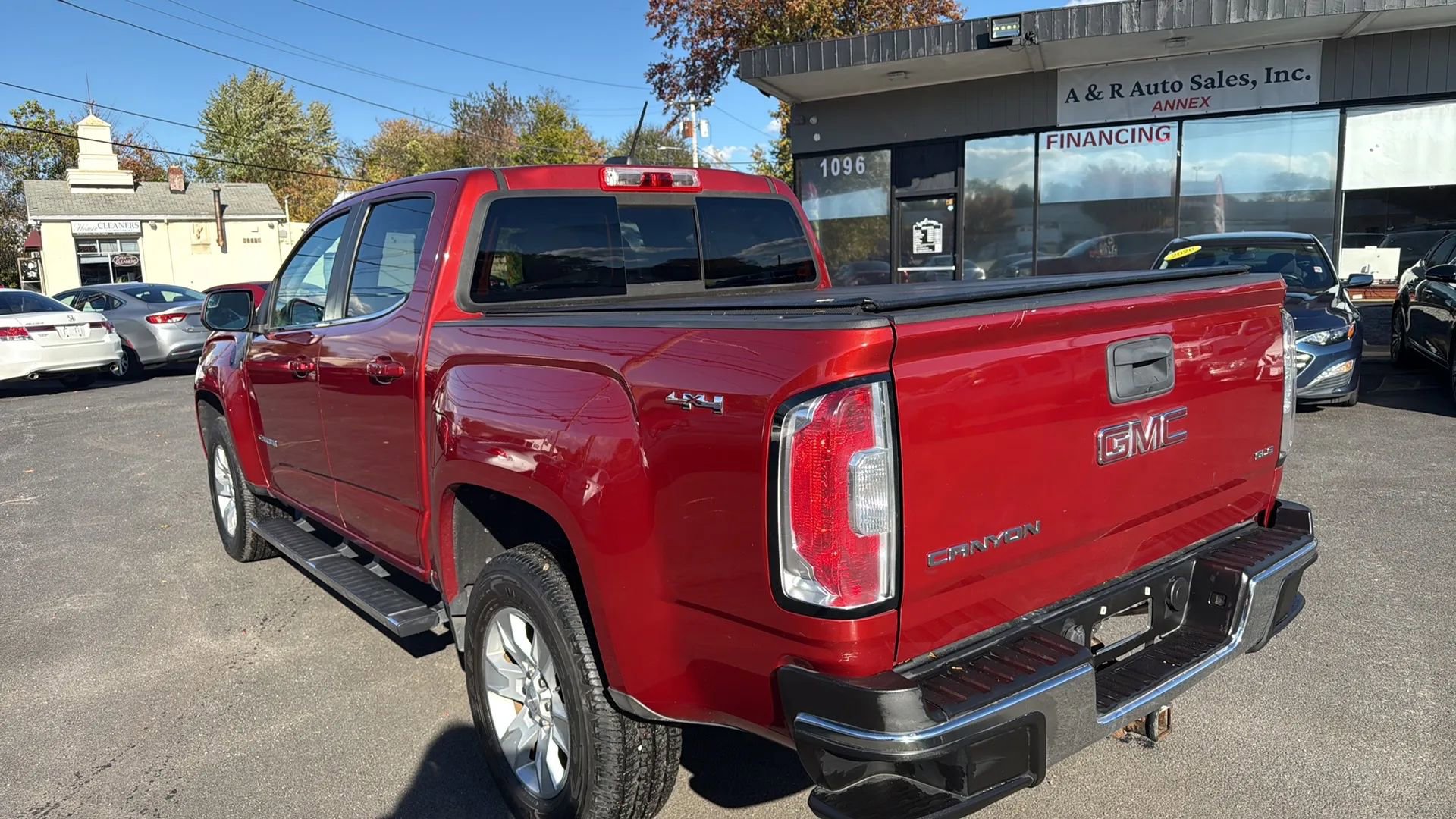 Used 2016 GMC Canyon SLE w/ SLE Convenience Package image 5