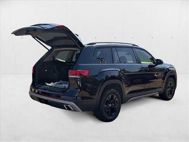 New 2026 Volkswagen Atlas Peak Edition video 2