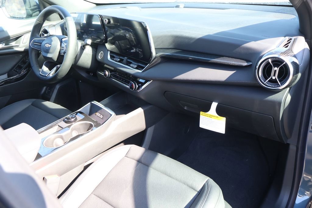 New 2026 Chevrolet Equinox LT w/ Convenience Package II image 40