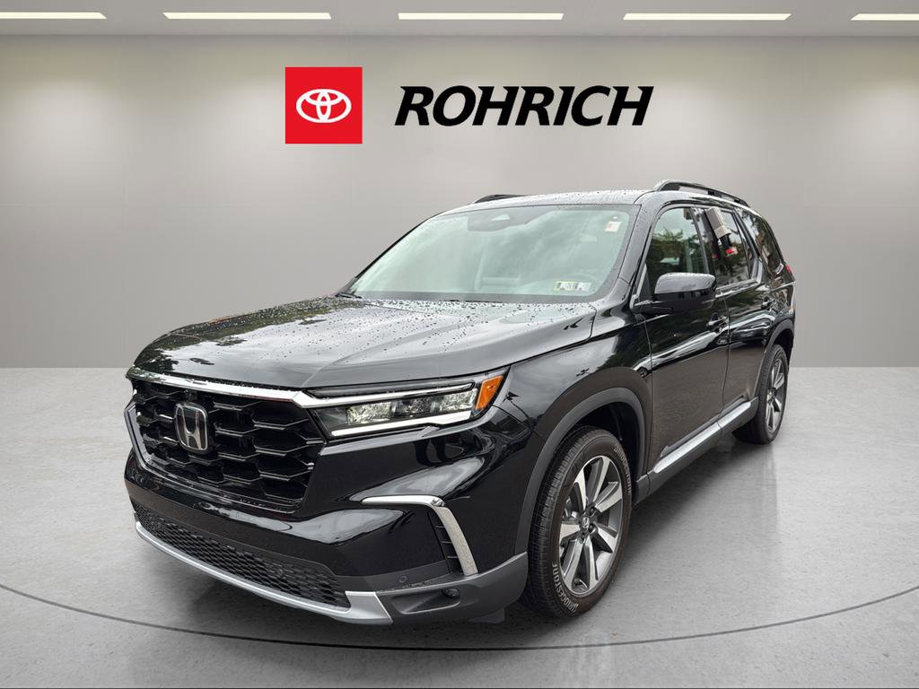 Used 2025 Honda Pilot Elite
