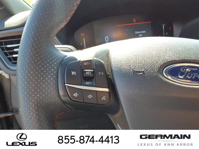 Used 2025 Ford Escape ST-Line FWD image 16