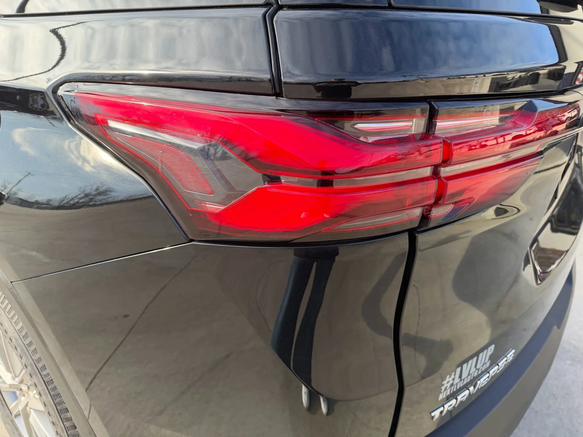 Used 2022 Chevrolet Traverse LT image 73