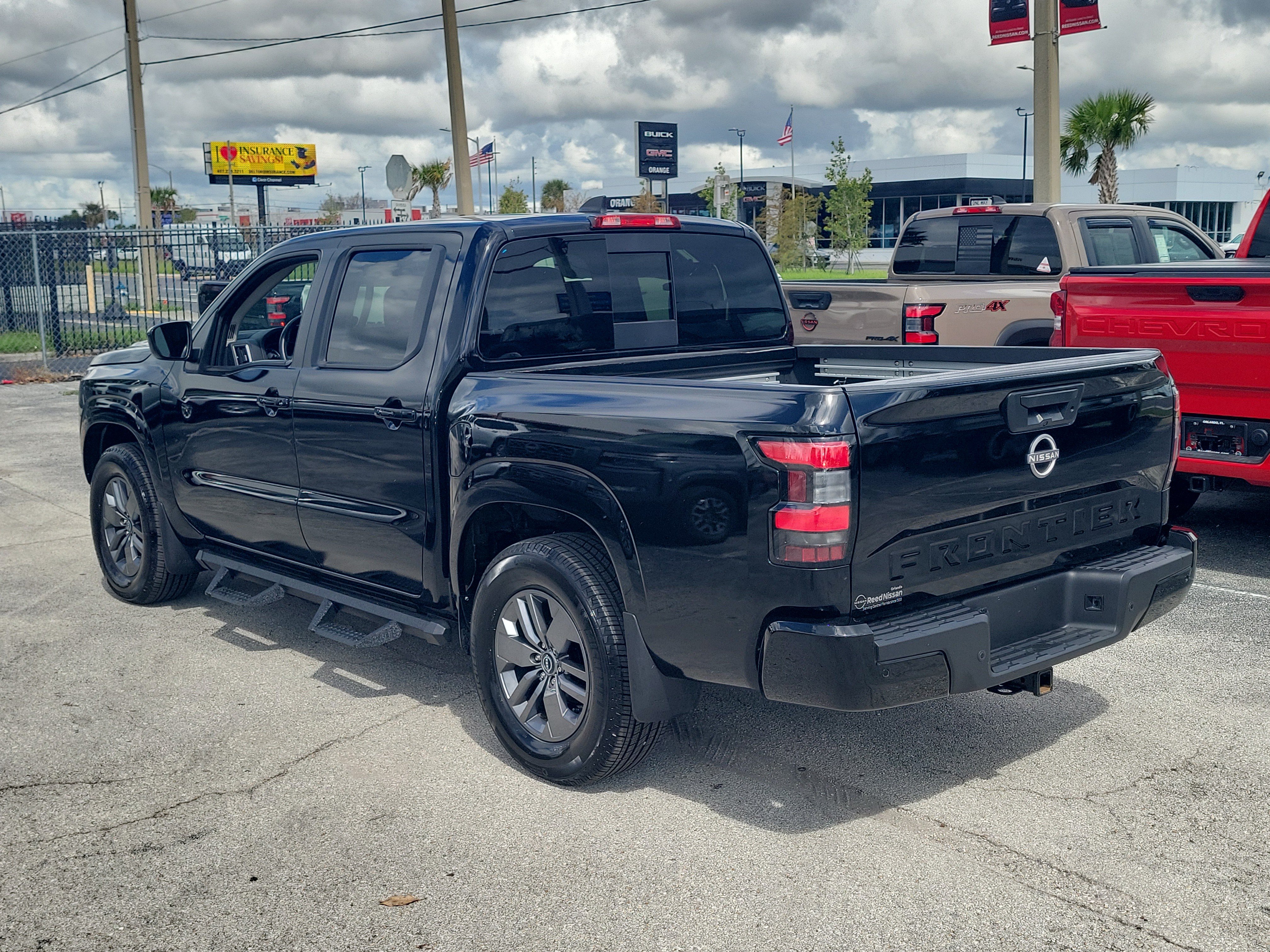 Certified 2025 Nissan Frontier SV w/ SV Convenience Package RWD image 6