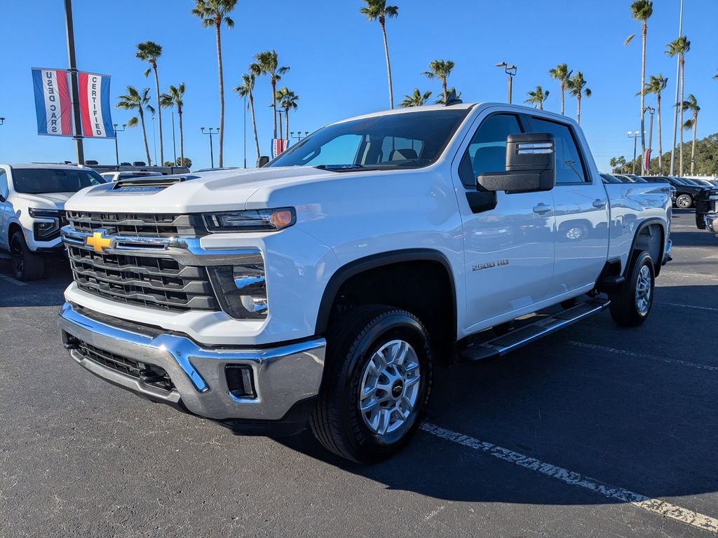 Used 2025 Chevrolet Silverado 2500 LT w/ Convenience Package image 8