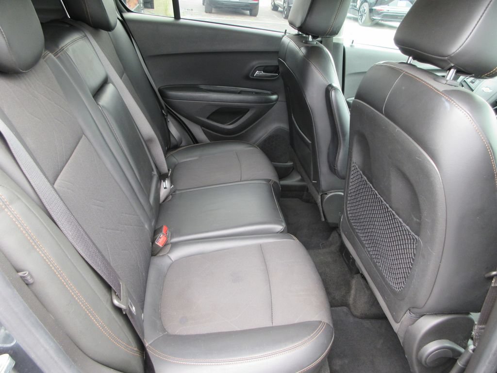 Certified 2021 Chevrolet Trax LT AWD/4WD image 18