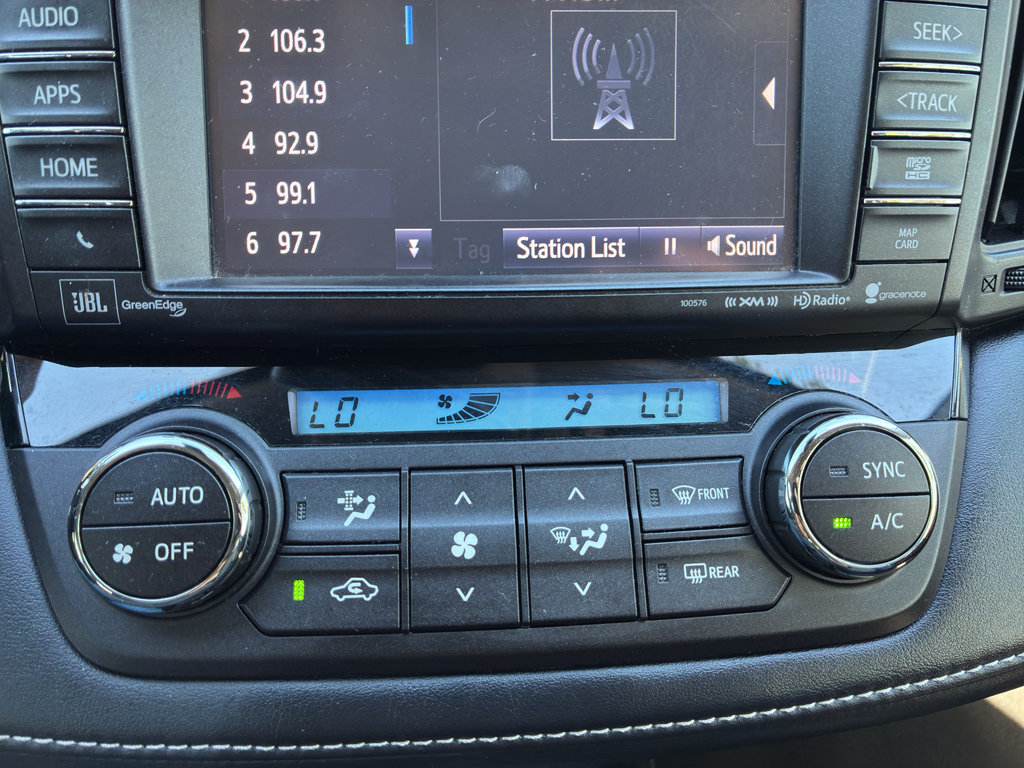 Used 2018 Toyota RAV4 Limited w/ Advanced Technology Package AWD/4WD image 34