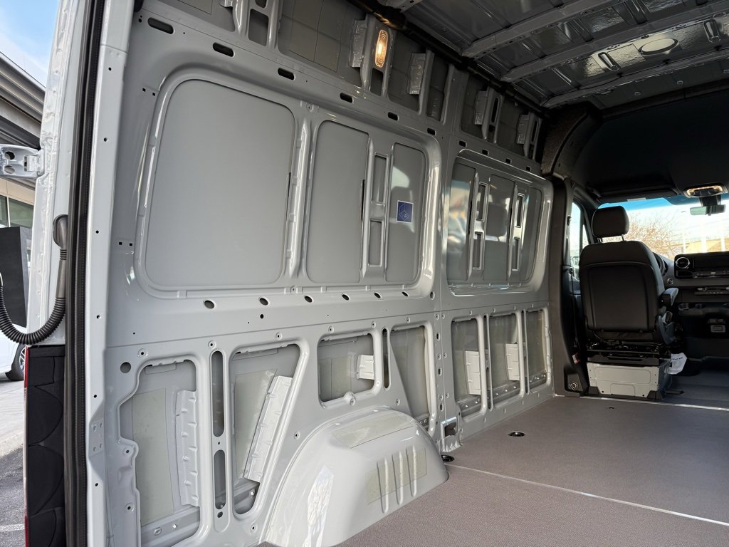 New 2025 Mercedes-Benz Sprinter 2500 image 12