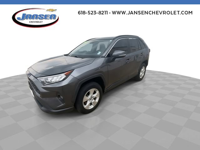 Used 2020 Toyota RAV4 XLE w/ Convenience Package image 4