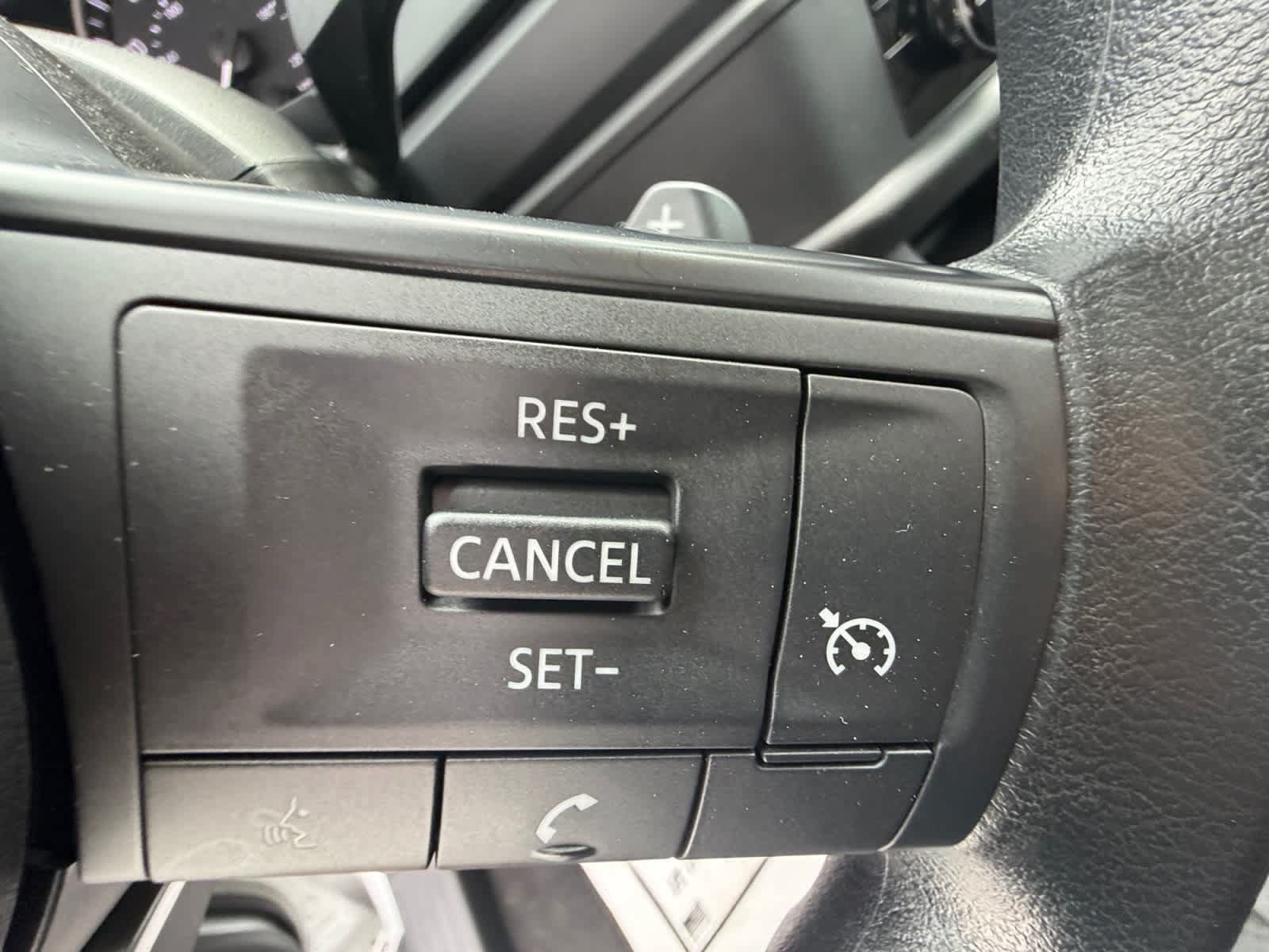 Used 2024 Nissan Pathfinder S AWD/4WD image 28