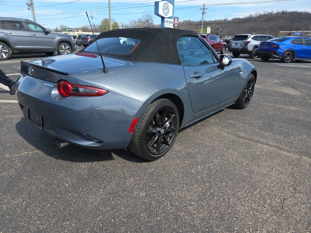 Used 2021 MAZDA MX-5 Miata Club image 6