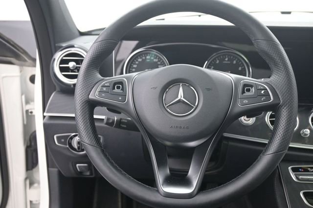 Used 2018 Mercedes-Benz E 300 4MATIC image 27