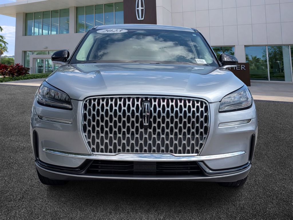 Used 2023 Lincoln Corsair FWD image 2