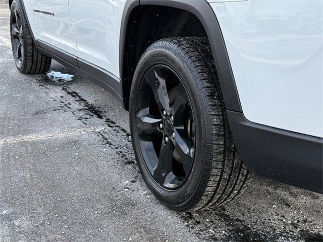 Certified 2022 Jeep Grand Cherokee L Altitude image 6