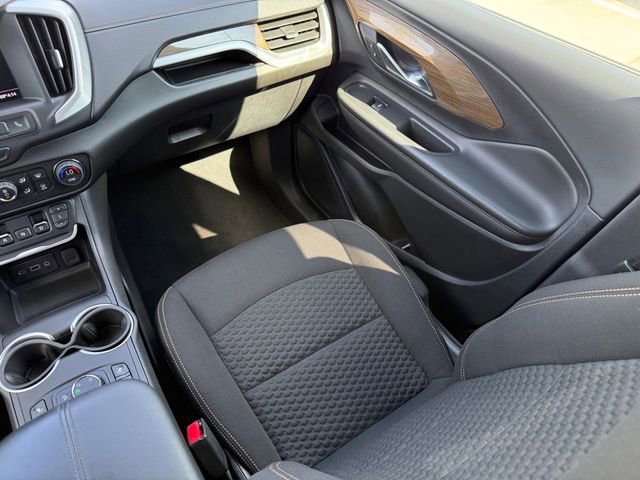 Used 2020 GMC Terrain SLE w/ Driver Convenience Package AWD/4WD image 24