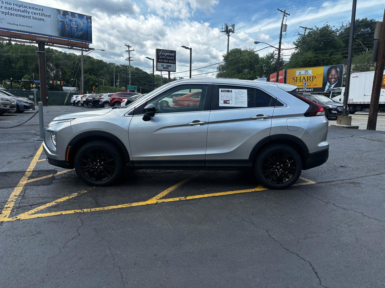Used 2023 Mitsubishi Eclipse Cross LE AWD/4WD image 4