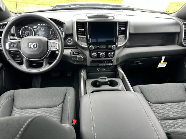 New 2026 RAM 1500 Express AWD/4WD image 16