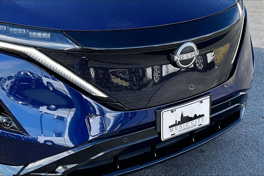 Used 2023 Nissan Ariya AWD image 33