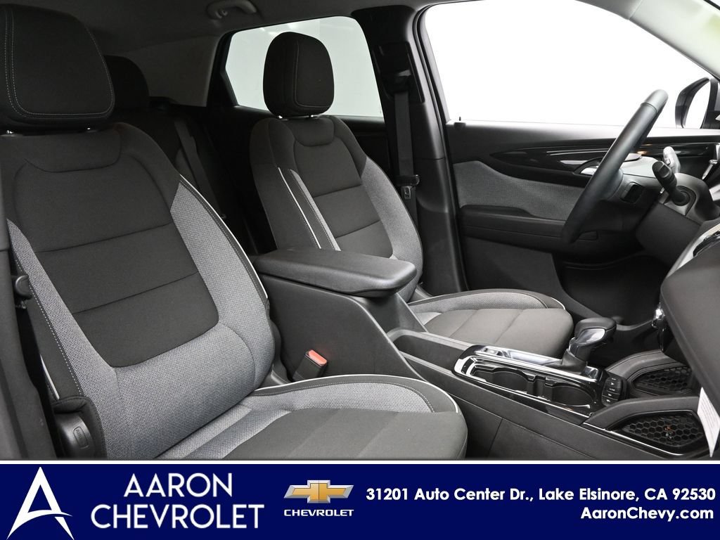 New 2025 Chevrolet TrailBlazer LT w/ Convenience Package FWD image 9