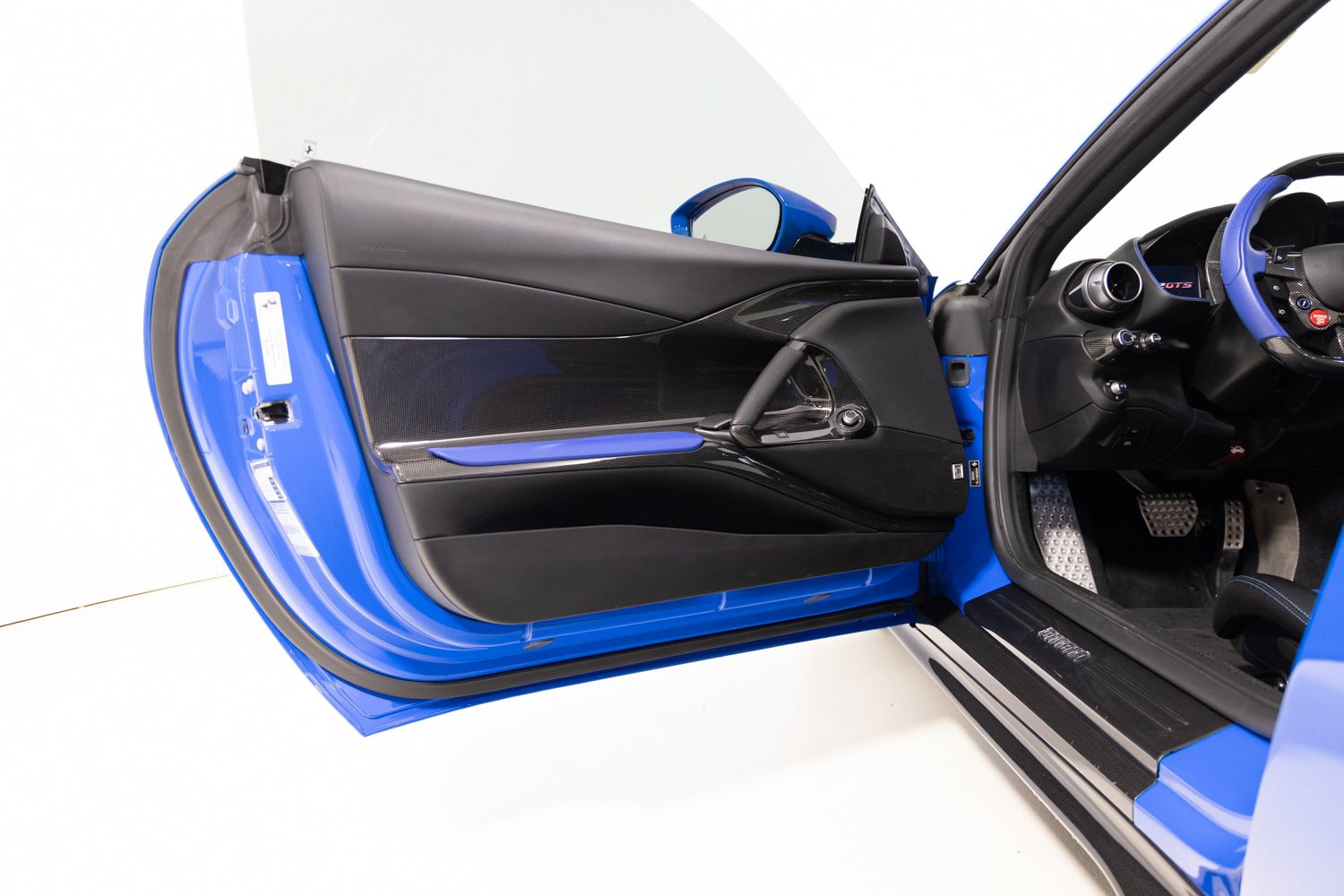 Certified 2022 Ferrari 812 GTS RWD image 16