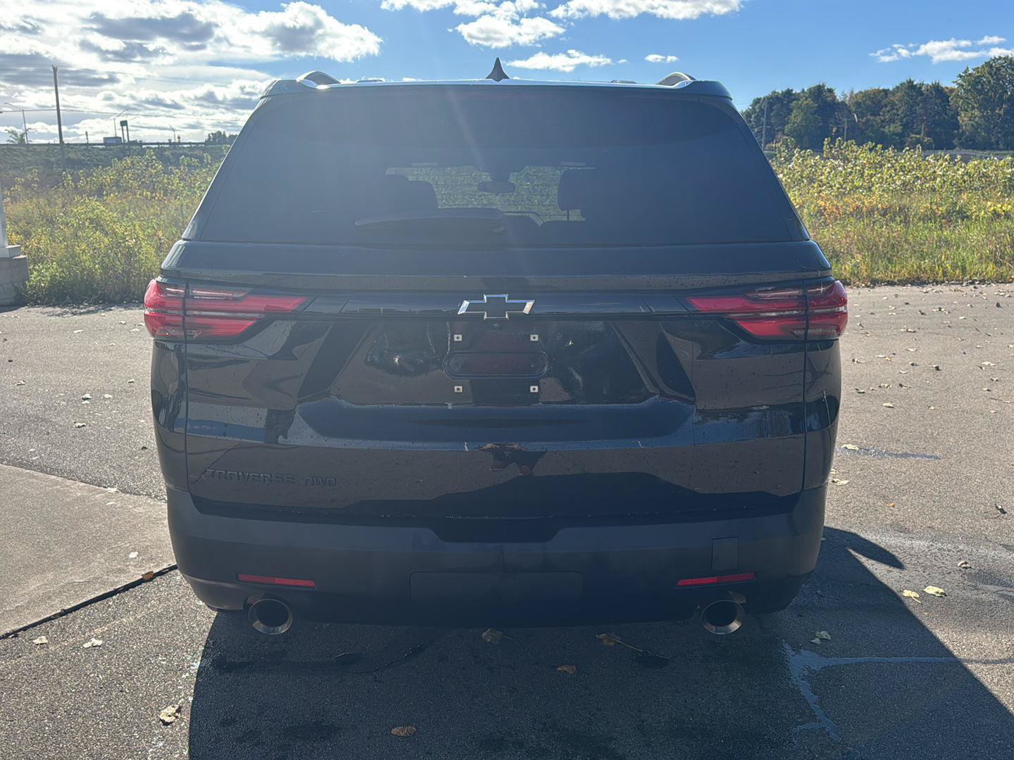 Used 2023 Chevrolet Traverse LS w/ Midnight/Sport Edition AWD/4WD image 4