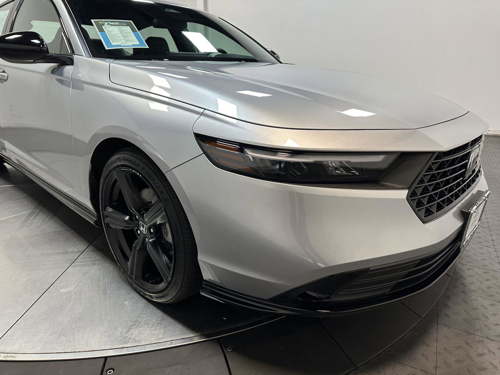 Certified 2025 Honda Accord Sport image 3