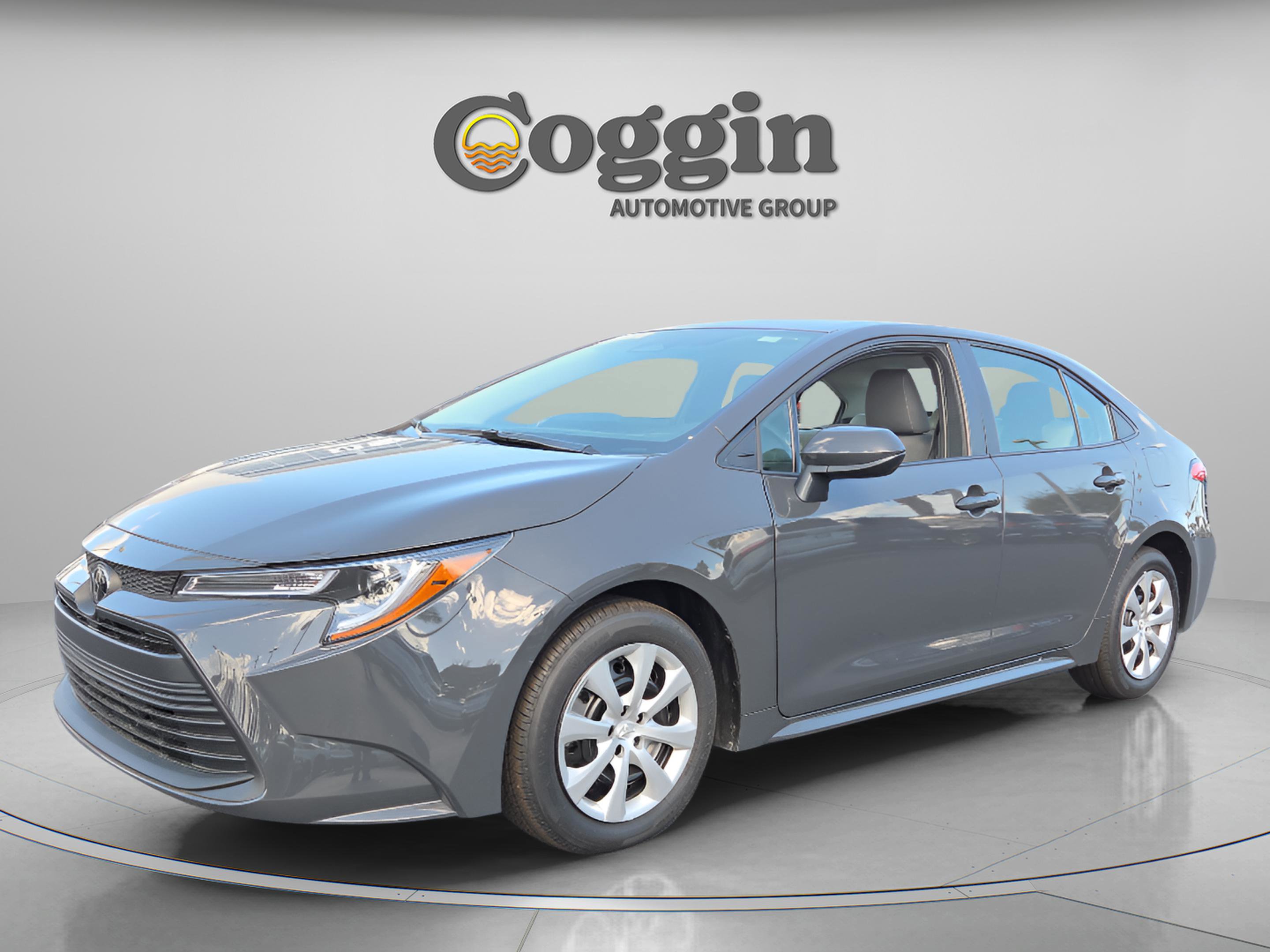 Used 2025 Toyota Corolla LE w/ Convenience Package image 1