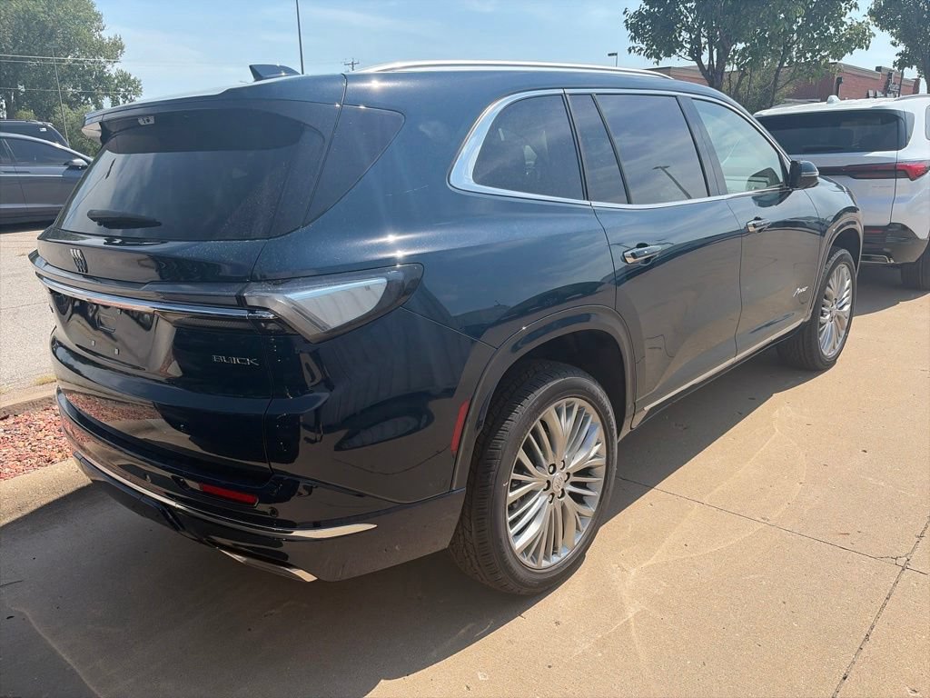 New 2027 Buick Enclave Avenir AWD/4WD image 2