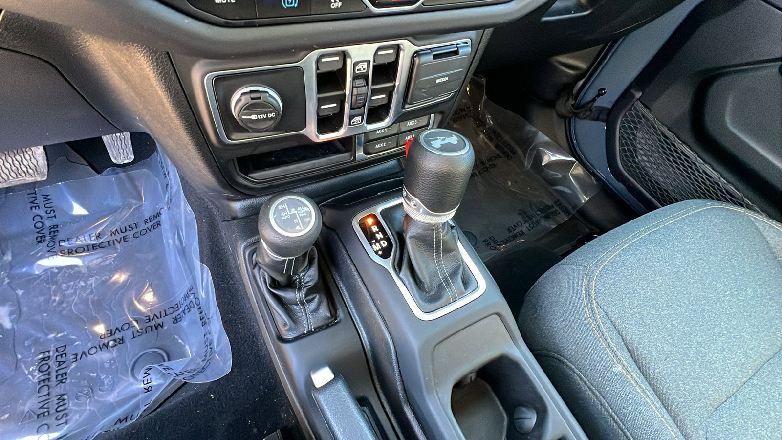 Used 2025 Jeep Wrangler Backcountry 4xe image 28