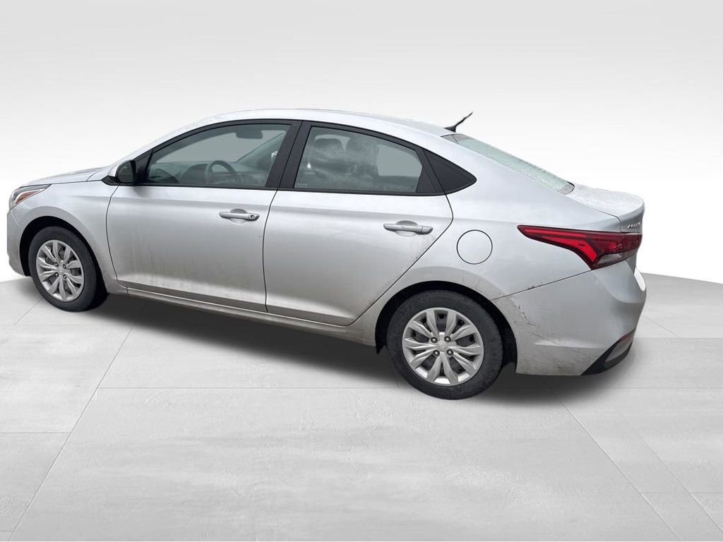 Used 2022 Hyundai Accent SE image 14