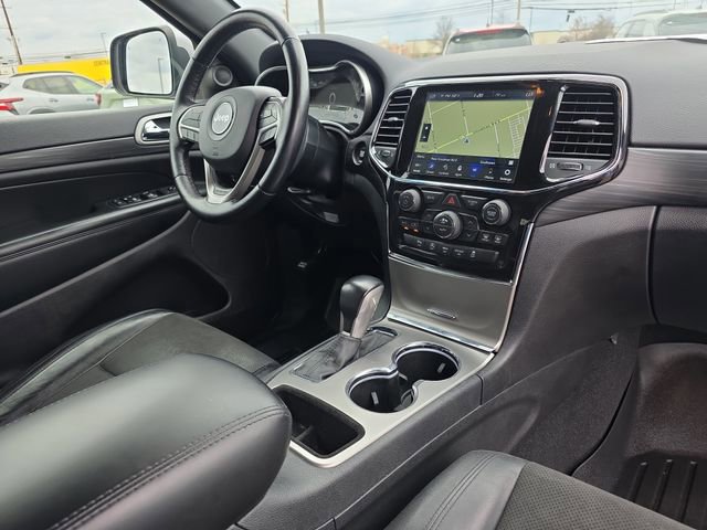 Used 2021 Jeep Grand Cherokee Laredo X image 16