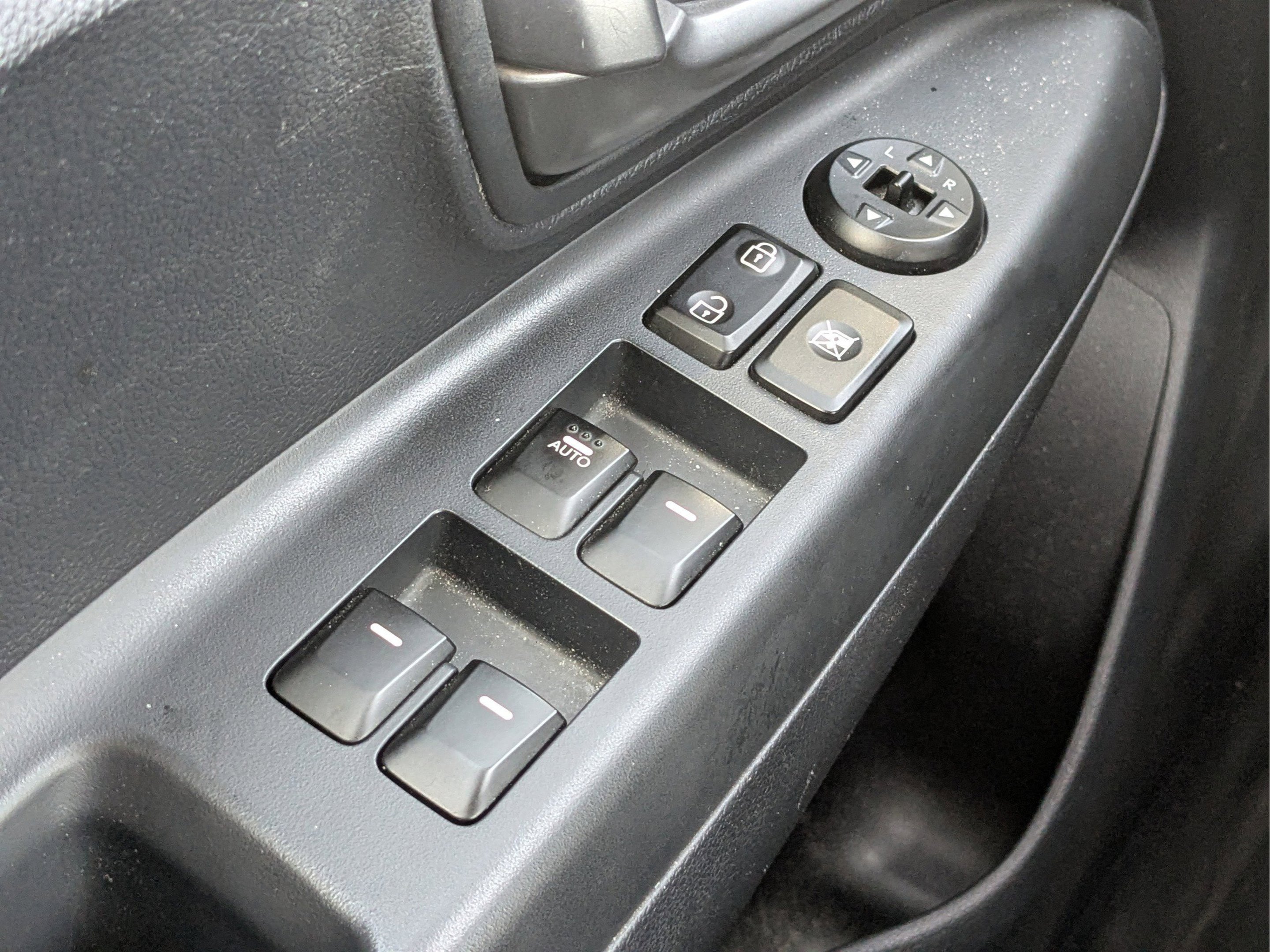 Used 2013 Kia Rio LX FWD image 23