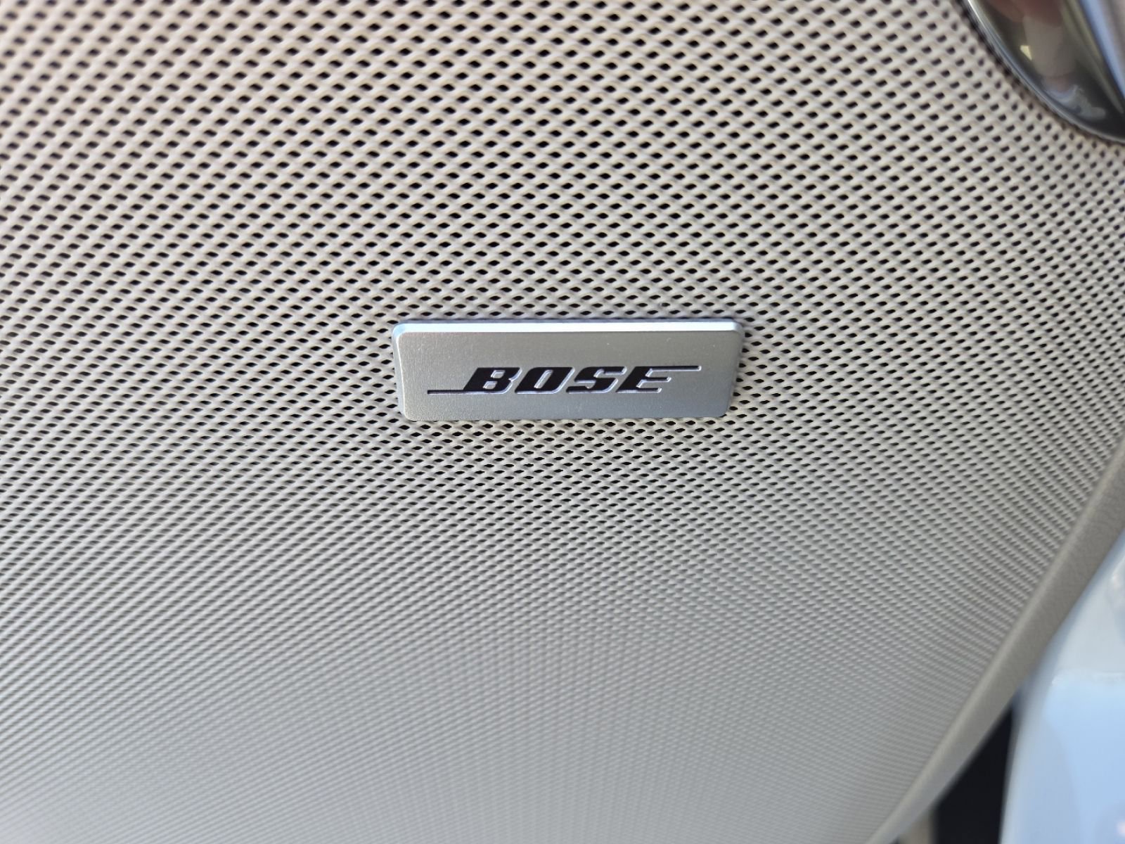 New 2026 GMC Yukon XL Denali w/ Denali Reserve Package AWD/4WD image 15