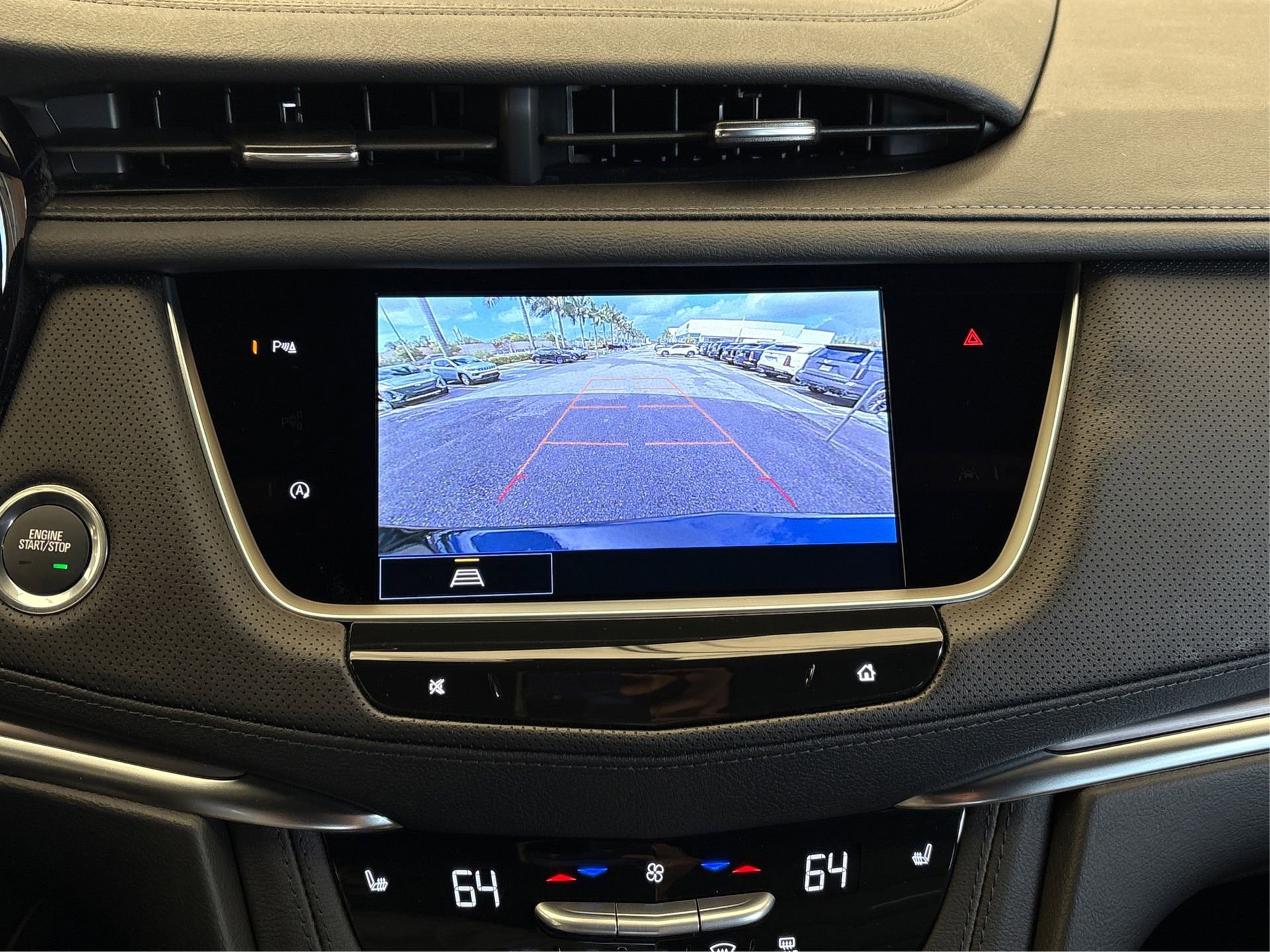 New 2026 Cadillac XT5 Luxury image 25