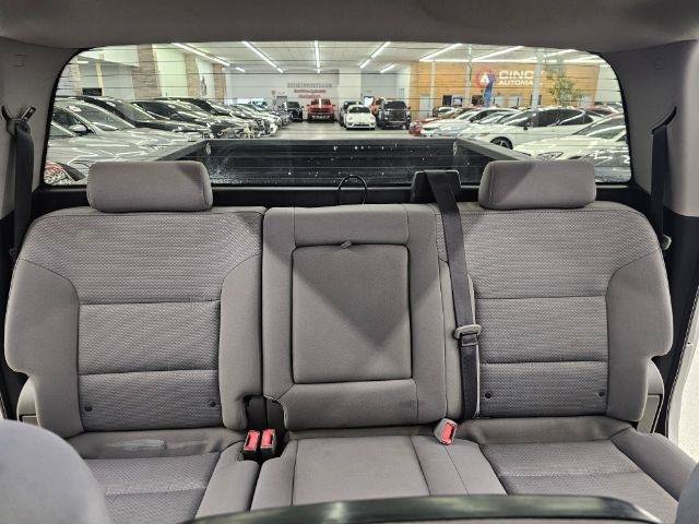 Used 2018 Chevrolet Silverado 1500 Custom w/ Custom Value Package AWD/4WD image 12