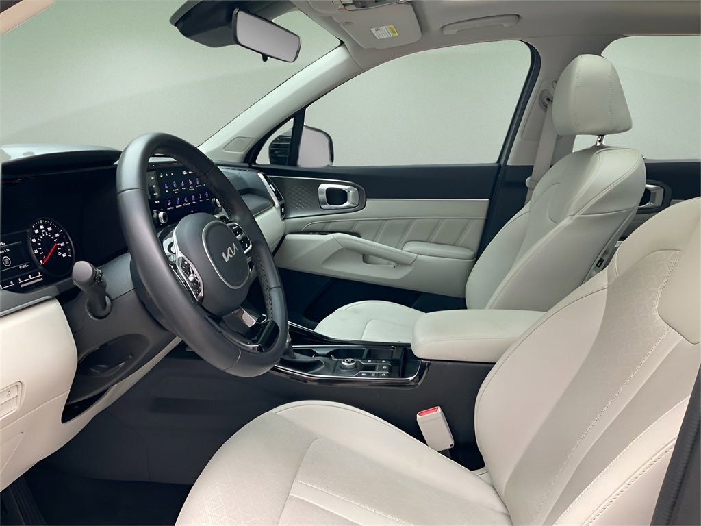 Used 2022 Kia Sorento SX image 16