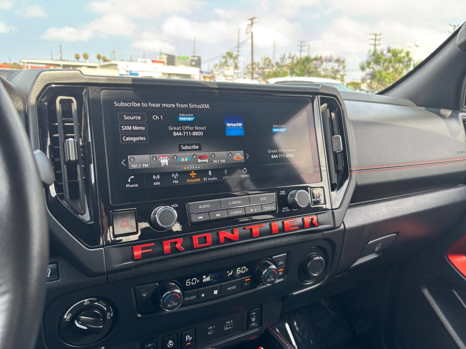 Used 2026 Nissan Frontier PRO-4X AWD/4WD image 19