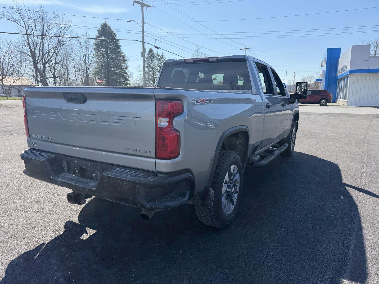 Used 2025 Chevrolet Silverado 2500 Custom w/ Snow Plow Prep/Camper Package image 6