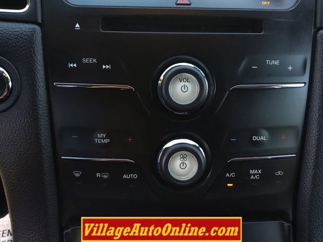 Used 2016 Ford Taurus SEL w/ Equipment Group 201A AWD/4WD image 19