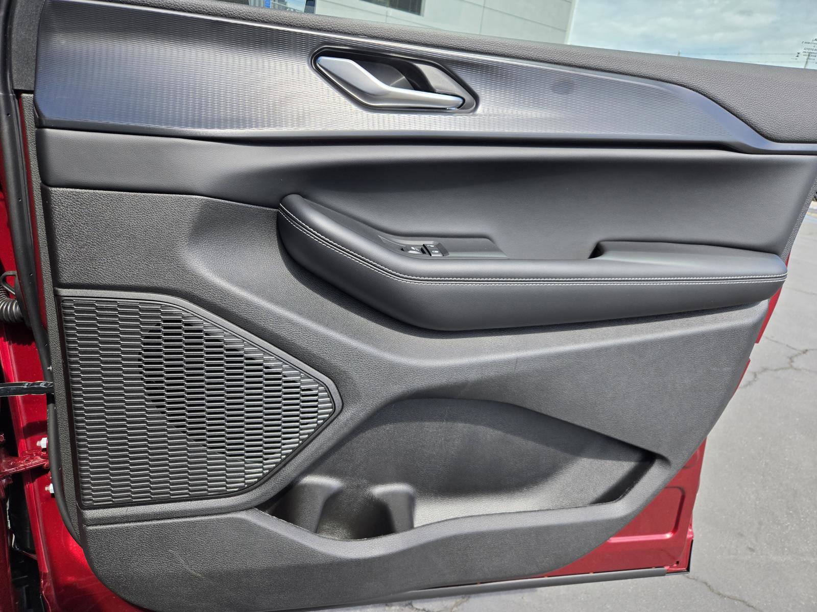 New 2025 Jeep Grand Cherokee L Altitude image 36