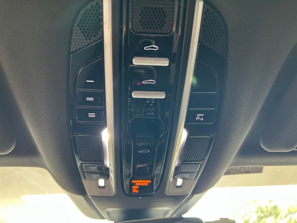 Used 2018 Porsche Panamera 4 AWD/4WD image 54