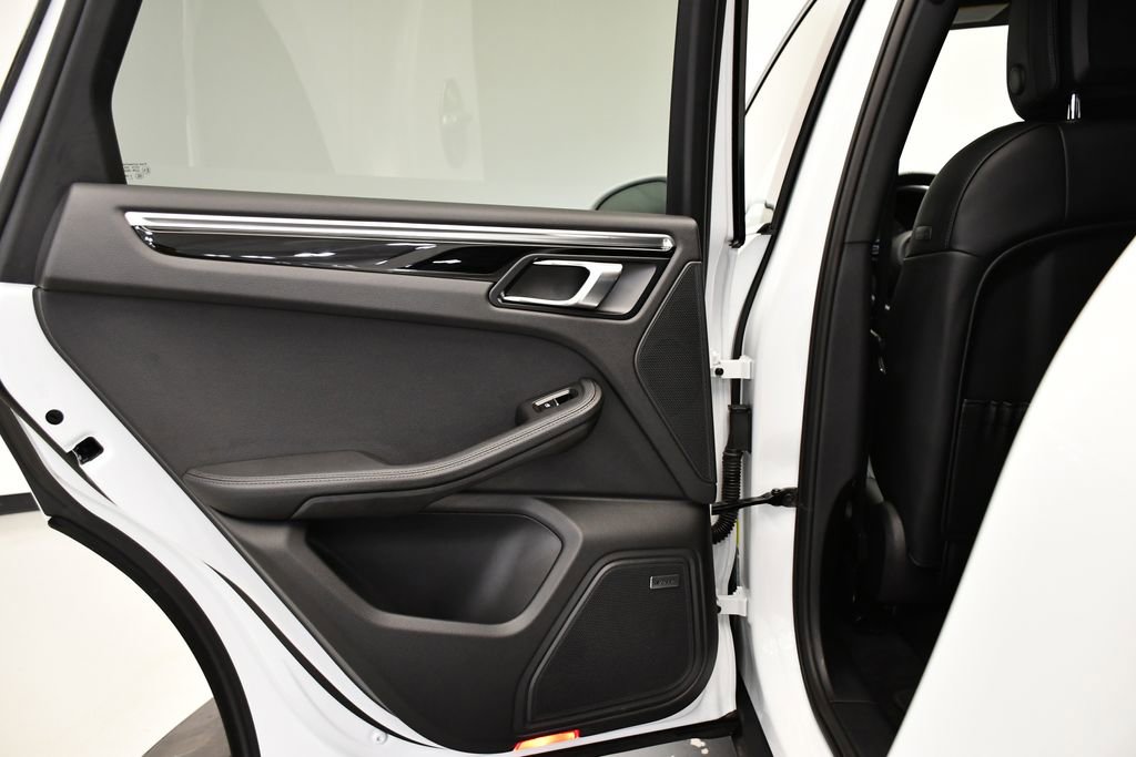 Used 2024 Porsche Macan S image 43