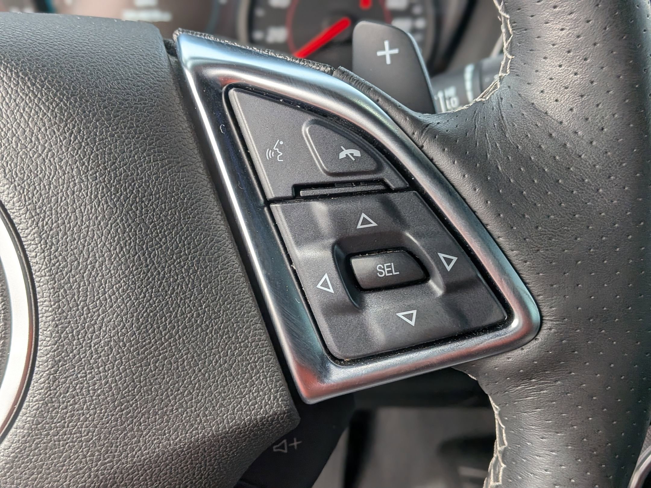 Used 2018 Chevrolet Camaro SS image 23